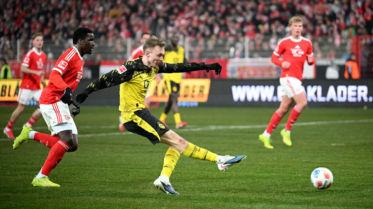 Bundesliga: Borussia Dortmund ist eiskalt im Berliner Kühlschrank - Sport