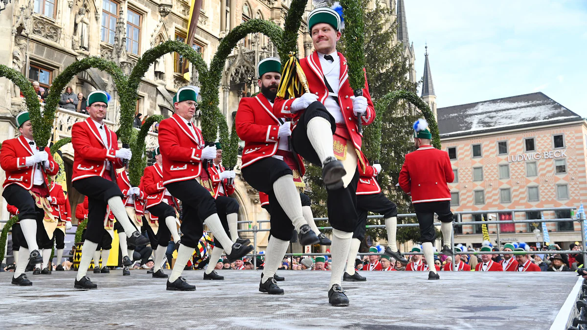 München: Schäffler tanzen wieder - was hinter dem 500 Jahre alten Brauch steckt - München