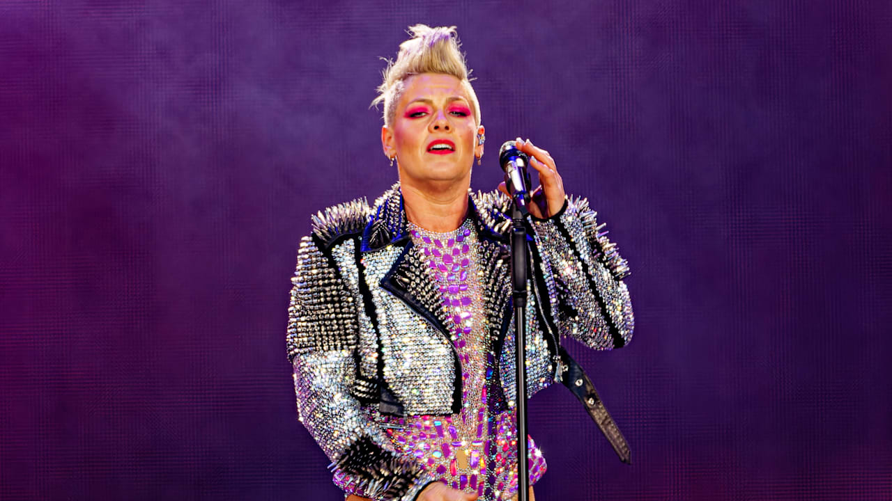 Pink macht Fehlgeburt öffentlich: Ihre Schwangerschaft endete tragisch | Unterhaltung