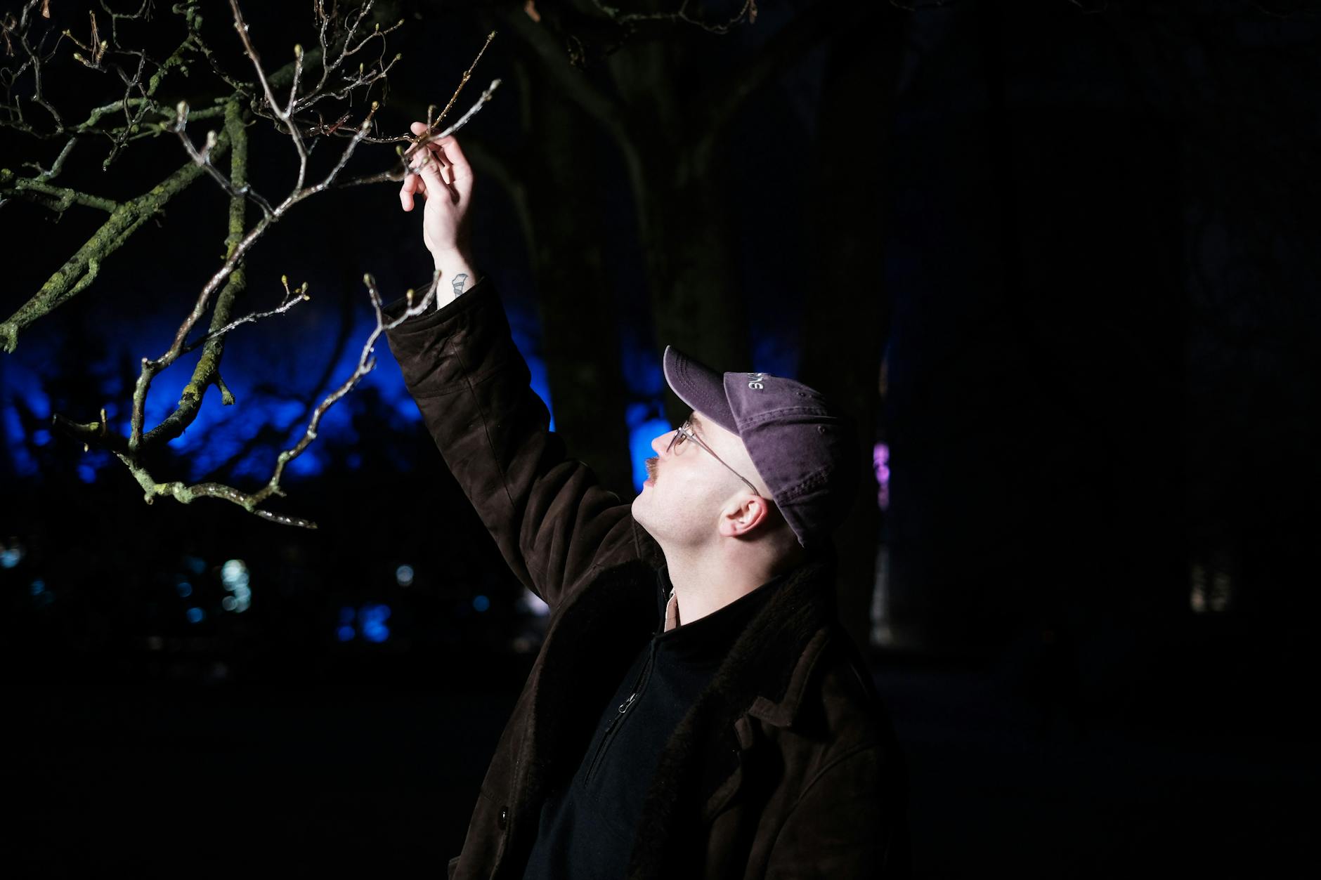 Für seinen Gedichtband hat Alexander Schnickmann sehr viel über den Kosmos recherchiert.