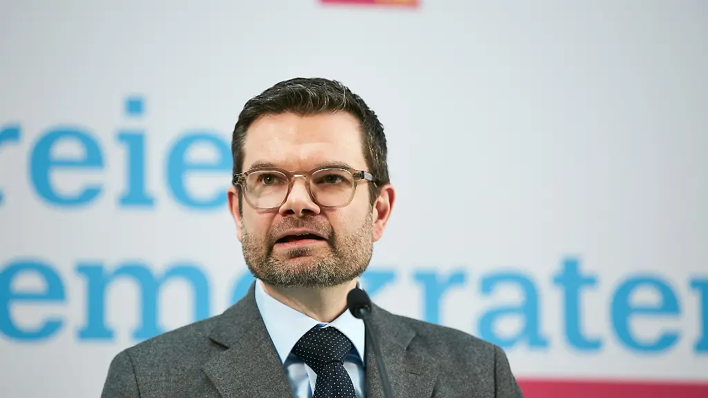 10-03-2025-Berlin-Deutschland-Marco-Buschmann-designierter-Generalsekretaer-der-FDP-bei-einer-Pressekonferenz-im-Hans-Dietrich-Genscher-Haus-00R250310D041CARO