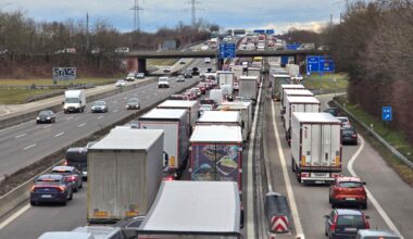 LKW-Unfall sorgt bei Karlsruhe für Vollsperrung Richtung Basel