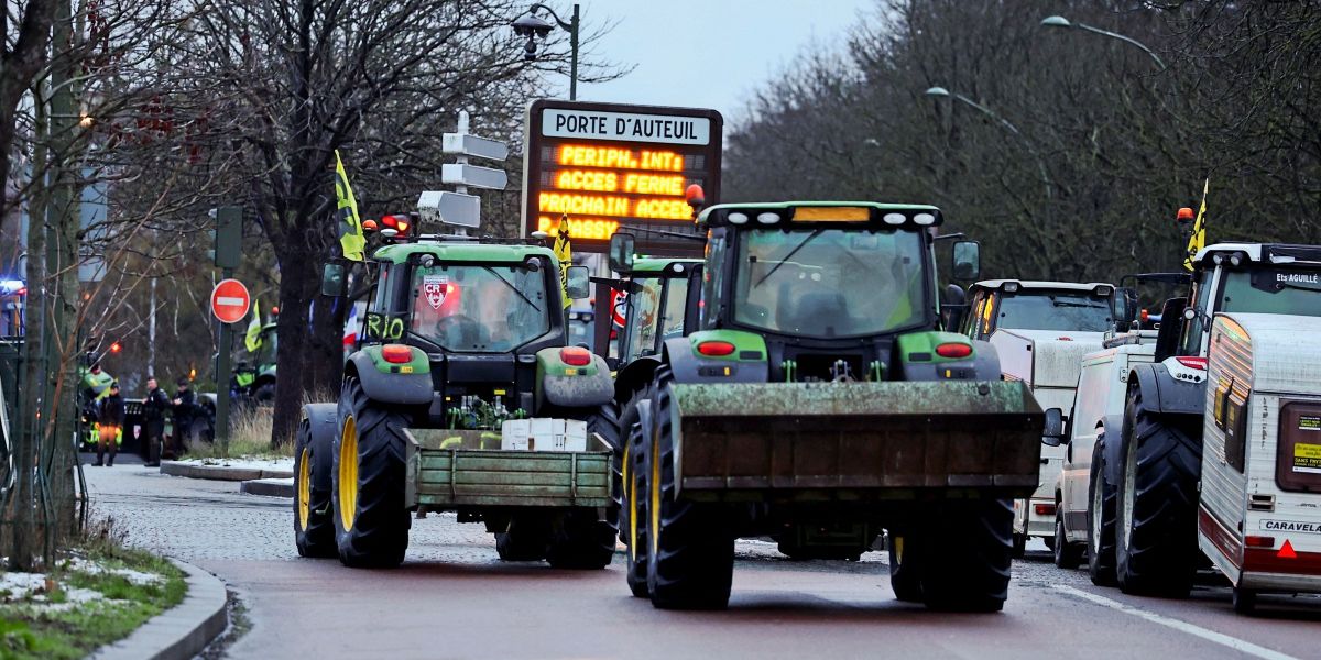 Französische Bauern blockieren Paris aus Protest gegen Mercosur-Abkommen - Frankreich