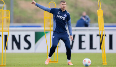 Flucht vor Dzeko: Bester Stürmer von Schalke 04 wechselt nach Amerika - BILD