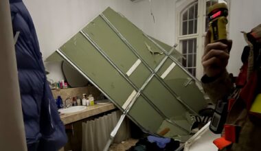 Strom-Anschlag in Berlin: Rohrbruch zerstört Wohnung von BILD-Wirtschaftschefin | Regional