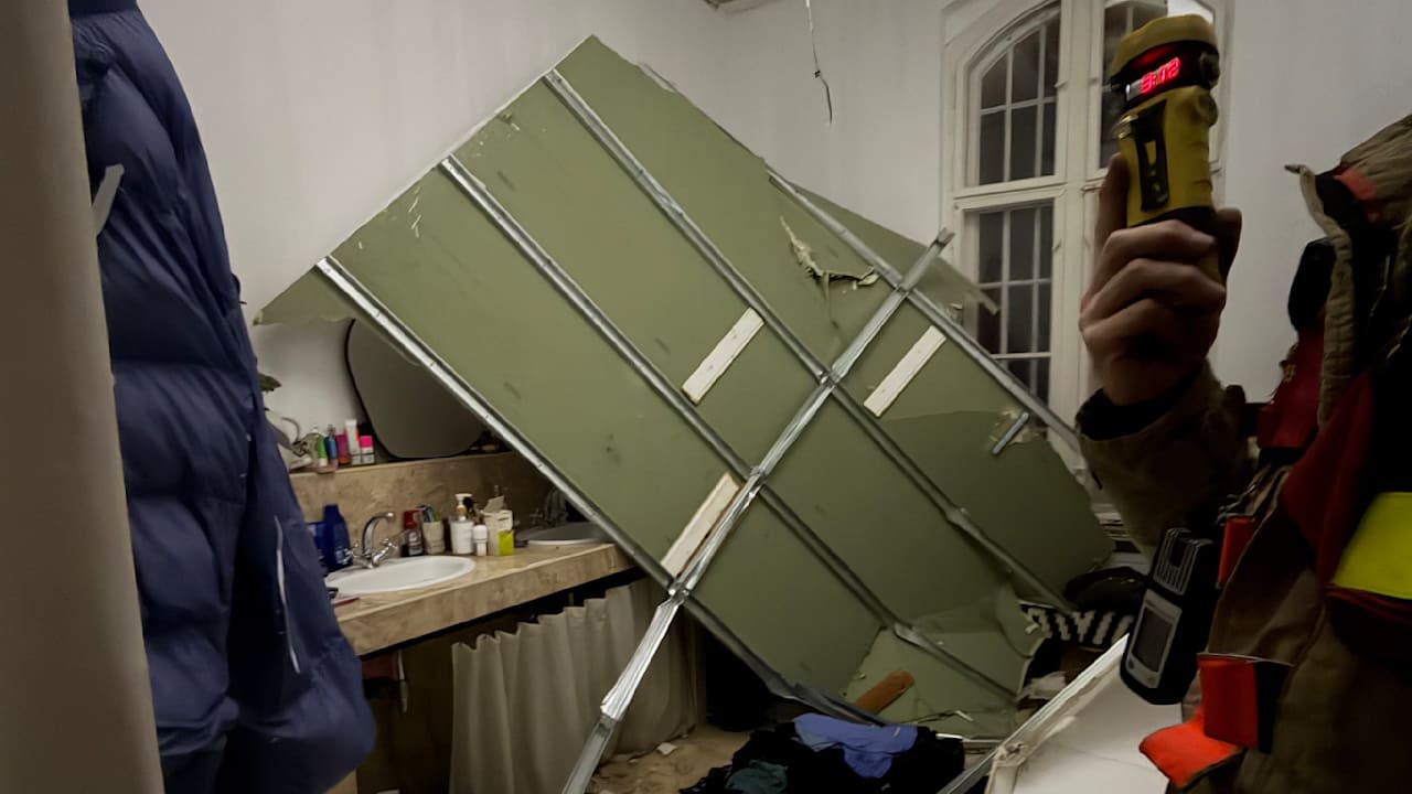 Strom-Anschlag in Berlin: Rohrbruch zerstört Wohnung von BILD-Wirtschaftschefin | Regional