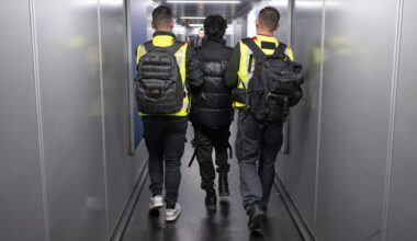 Mehr als doppelt so viele Abschiebungen in die Türkei | Politik