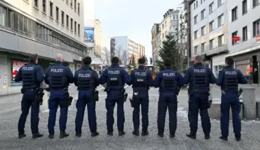 Stärkung der Sicherheit: Neue Präsenz- und Kontrolleinheit der Polizei Essen