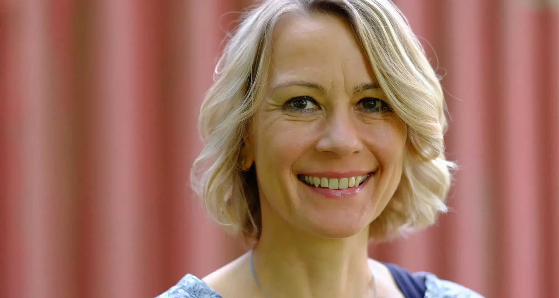 Pfarrerin Lahann am Service-Telefon: Offenes Ohr für Sorgen und Nöte