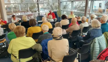 Café LeseLust 60 plus: Vom Automobil und einer intensiven Mutter/Sohn Beziehung