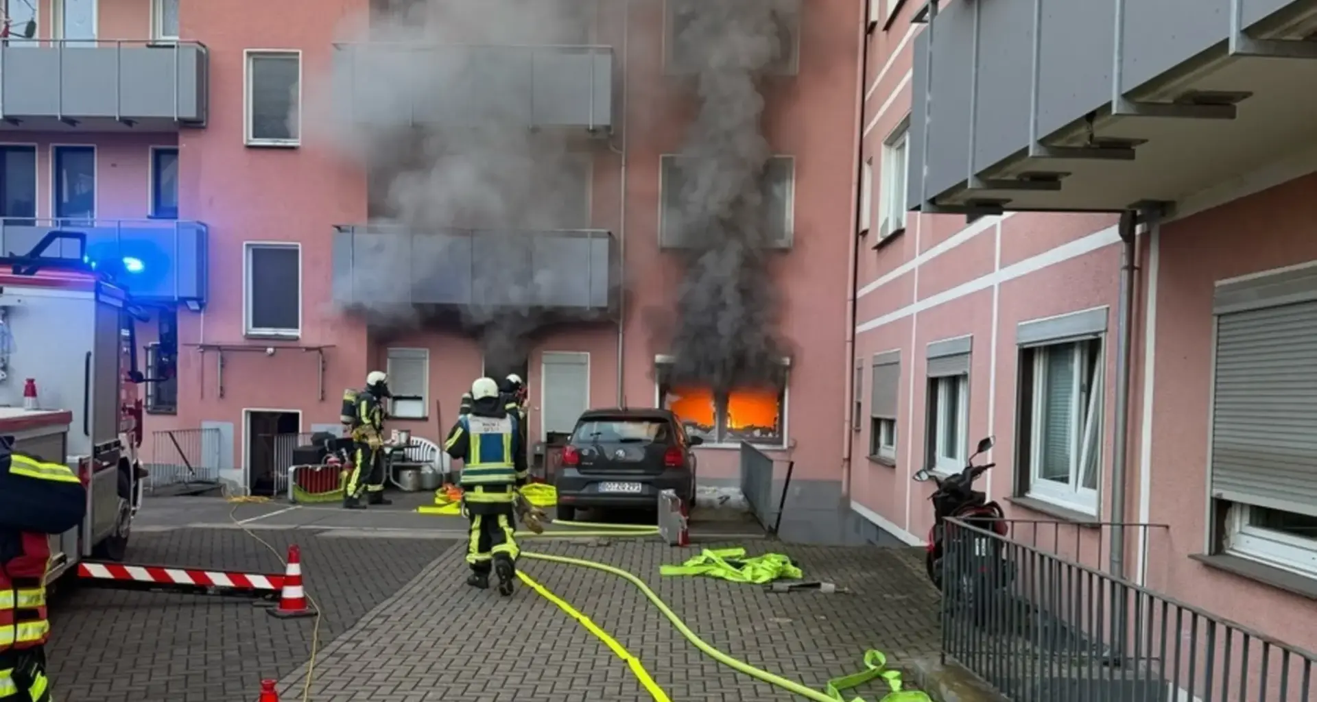 Blaulicht-Meldungen der Feuerwehr Bochum: Küchenbrand in einer Pizzeria