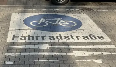 Schluss mit ideologischer Verkehrspolitik: EBB/FDP-Fraktion fordert verlässlicher Verkehr statt Stau- und Verbotslogik