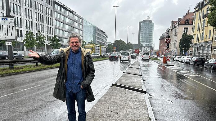 "Es wird keine Veränderung geben", sagt Volker Becker Battaglia (62). Er wohnt seit mehr als 30 Jahren an der Landshuter Allee. "Es sind einfach zu viele Autos." Das Tempolimit hält er für überflüssig. Er wünscht sich mehr Schutz vor Luftverschmutzung von der Stadt.