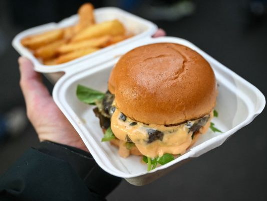 Werbung für Burger gibt es künftig in England nur noch nachts im TV Werbung für Burger gibt es künftig in England nur noch nachts im TV