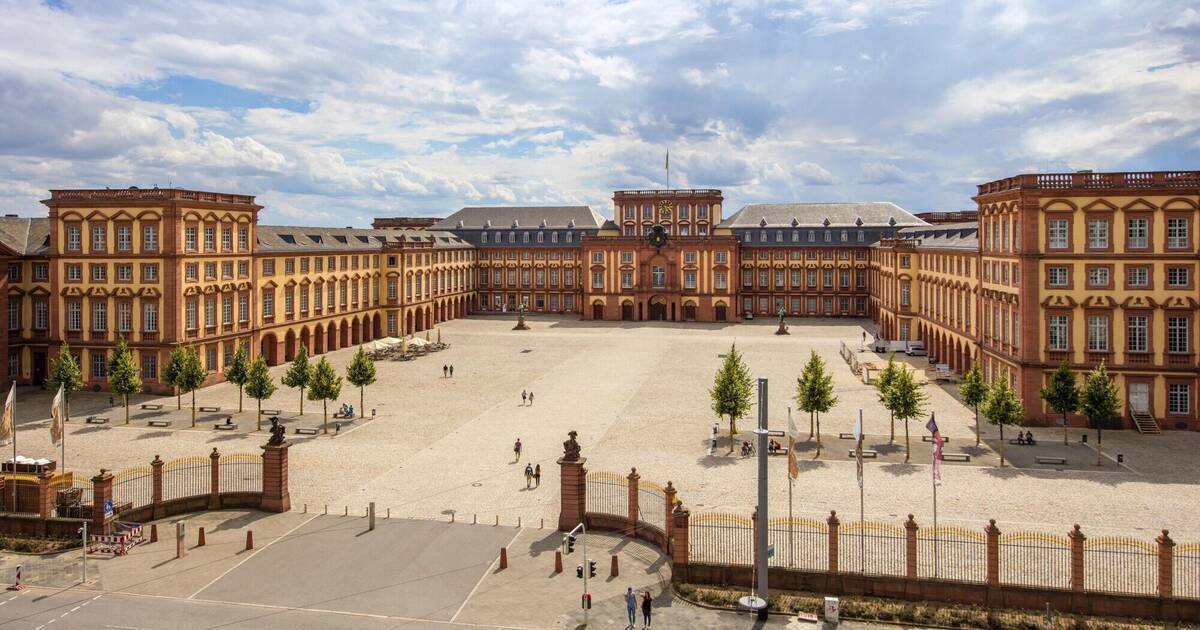 Mannheim: Lehrer-Demo startet am Schloss - Mannheim und Metropolregion Rhein-Neckar - Nachrichten und Aktuelles