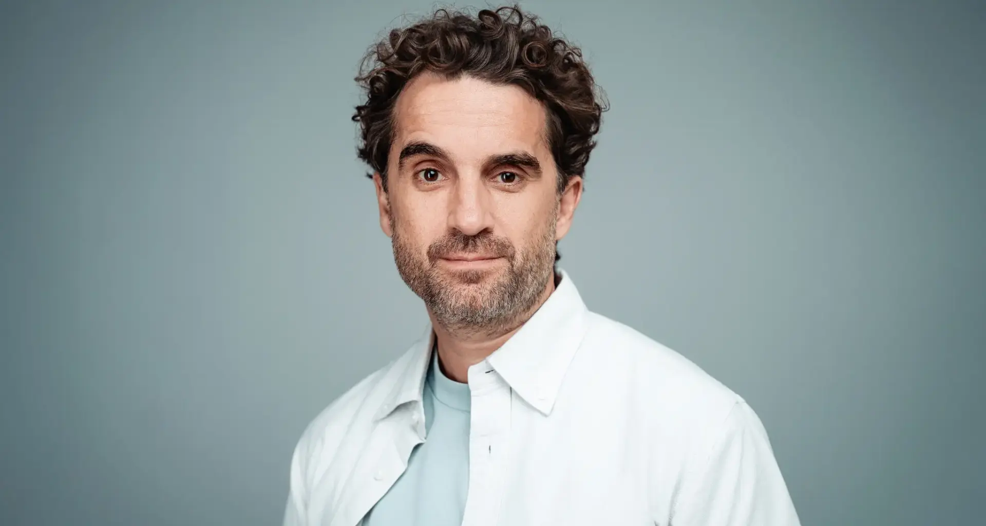 Gewinnspiel: Leseshow mit Schauspieler Oliver Wnuk im Stadthaus N1