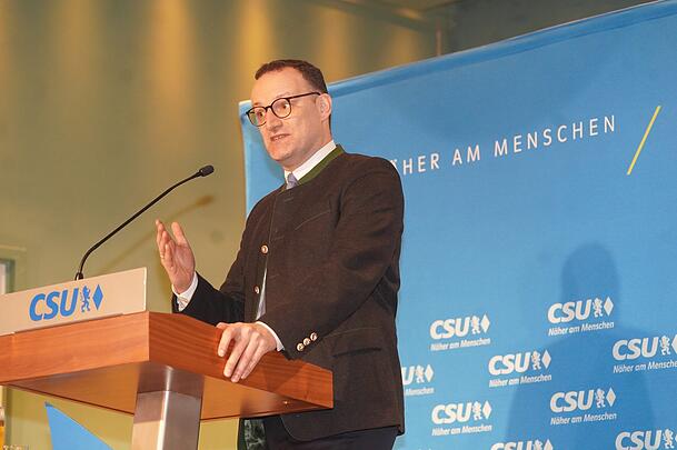 Über 40 Minuten spricht Jens Spahn (CDU) beim Dreikönigstreffen der Münchner CSU.