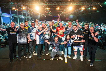 Darts-Fans, aufgepasst: Promi Darts Masters geht in die zweite Runde - Im März 2026 verwandelt sich der Kraftverkehr Chemnitz wieder zur Darts-Arena.