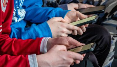 Frankreich: Macron will soziale Medien für unter 15-Jährige verbieten