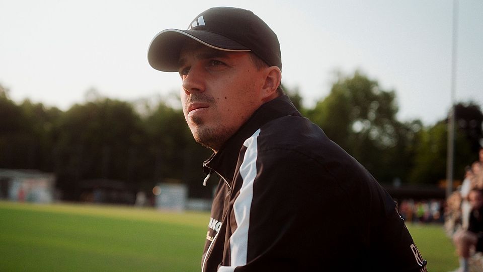 SpVg Odenkirchen verlängert mit Simon Sommer