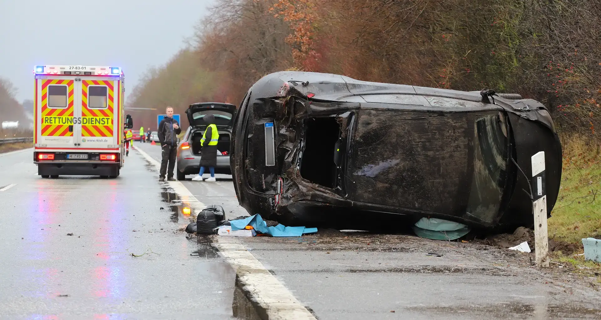 Glätteunfälle auf A23: Feuerwehrmann stirbt auf Weg zum Einsatzort