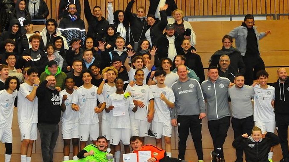 Freitag ab 18 Uhr live: Wer wird Gladbacher A-Jugend-Stadtmeister?