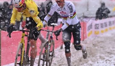 Foto zu dem Text "Saison vorbei! Van Aert zieht sich Fraktur am Knöchel zu"