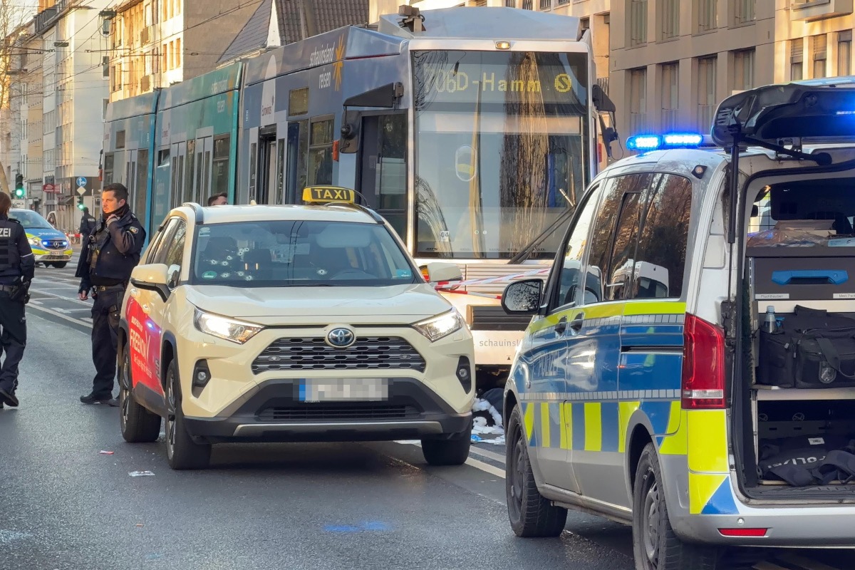Sch&uuml;sse auf Taxi in D&uuml;sseldorf