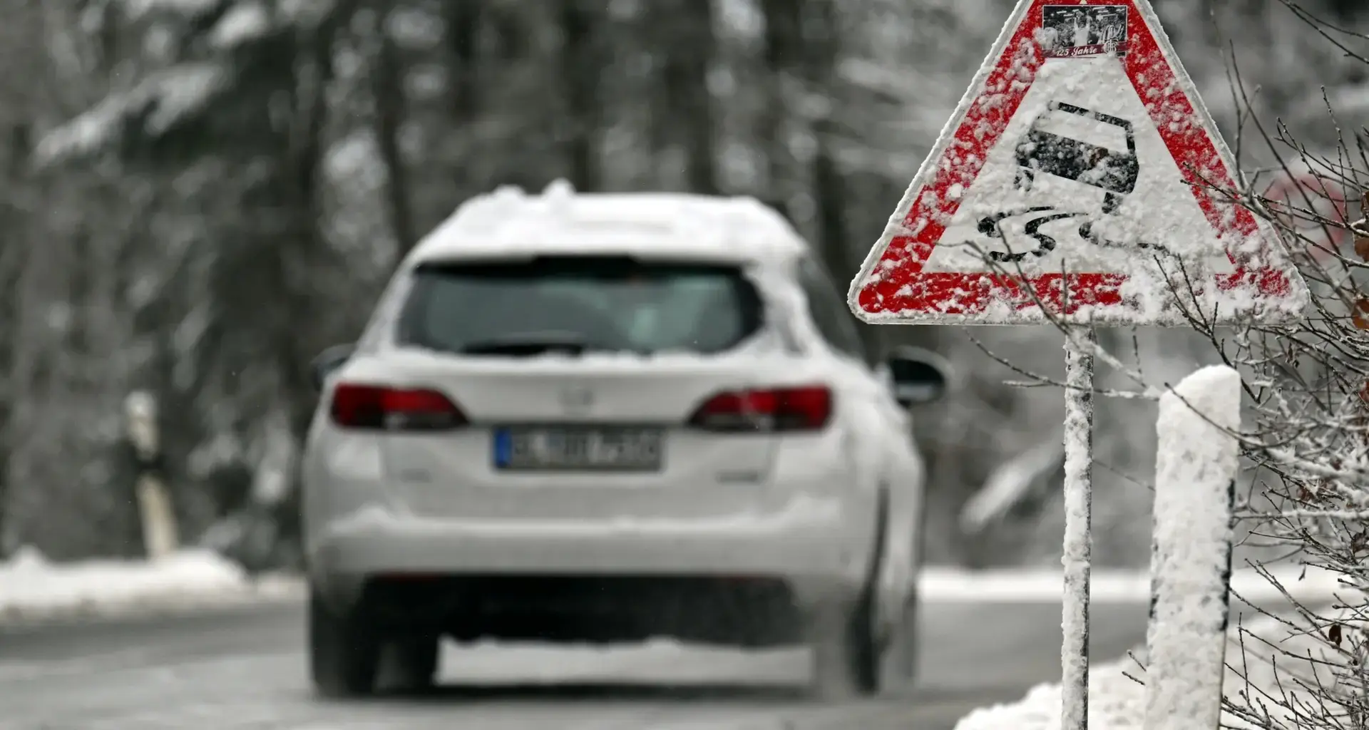 Schnee und Eis führen zu zahlreichen Glätte-Unfällen