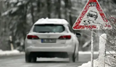 Schnee und Eis führen zu zahlreichen Glätte-Unfällen