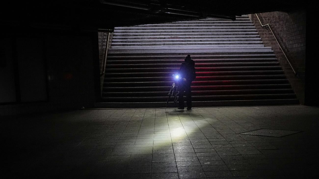 Berlin: Stromausfall im Berliner Südwesten könnte bis Donnerstag dauern