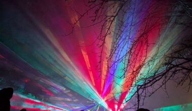 Lasershow als Alternative zu Feuerwerk in Neubiberg ein voller Erfolg