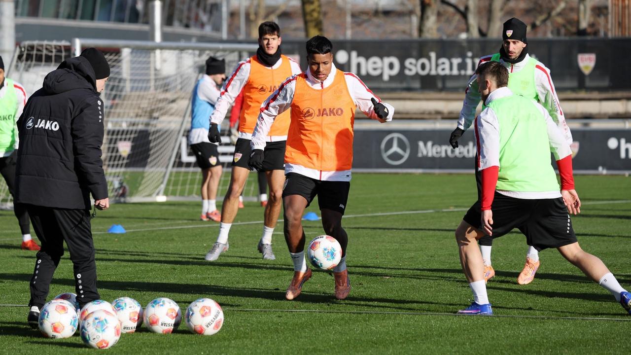 Bundesliga: "Es wird genau so weitergehen": VfB Stuttgart will mit alter Wucht ins neue Jahr