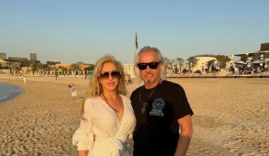 Carmen und Robert Geiss am Strand