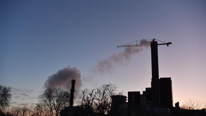 Stromausfall: Beschädigt wurde eine Kabelbrücke, die zum Kraftwerk Lichterfelde führt.