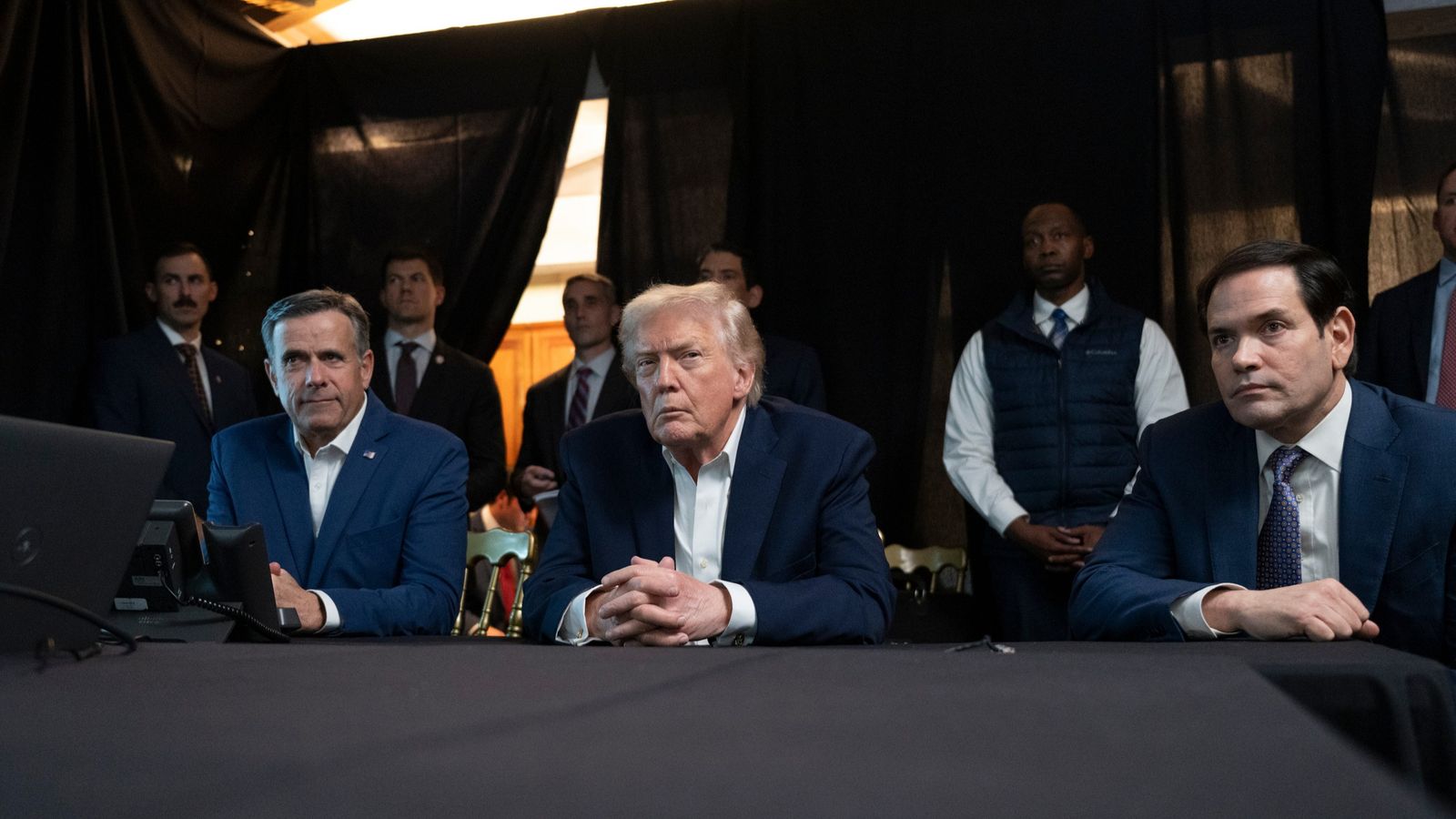 Das Weiße Haus droht mit dem Mord an Venezuelas amtierender Präsidentin, einem Angriff auf Kuba und der Annexion Grönlands