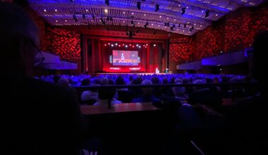 Mannheim: Urkunde für Taxifahrer, der Amokfahrer gestoppt hat