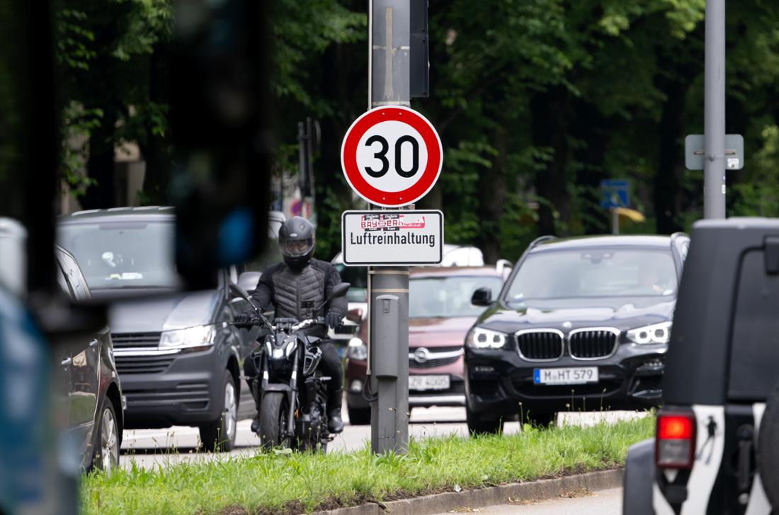 Tempo 30 auf dem Mittleren Ring in München 
