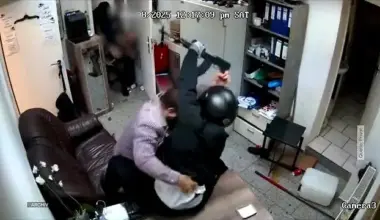 Mönchengladbach: Juwelier wehrt sich bei Überfall