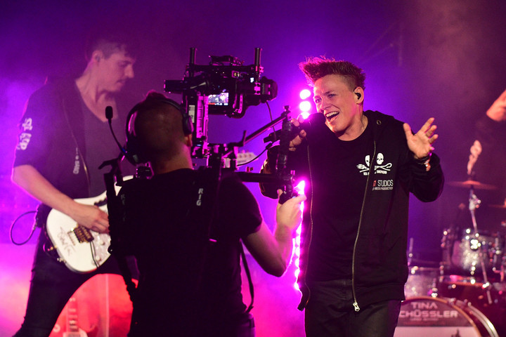 Tina Schüssler feuert große Konzert-Show von Pop bis Rock im Westhouse Augsburg - News Augsburg, Allgäu und Ulm