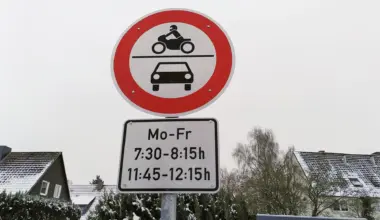 Gegen Elterntaxis: Schulstraße in Preetz eingerichtet