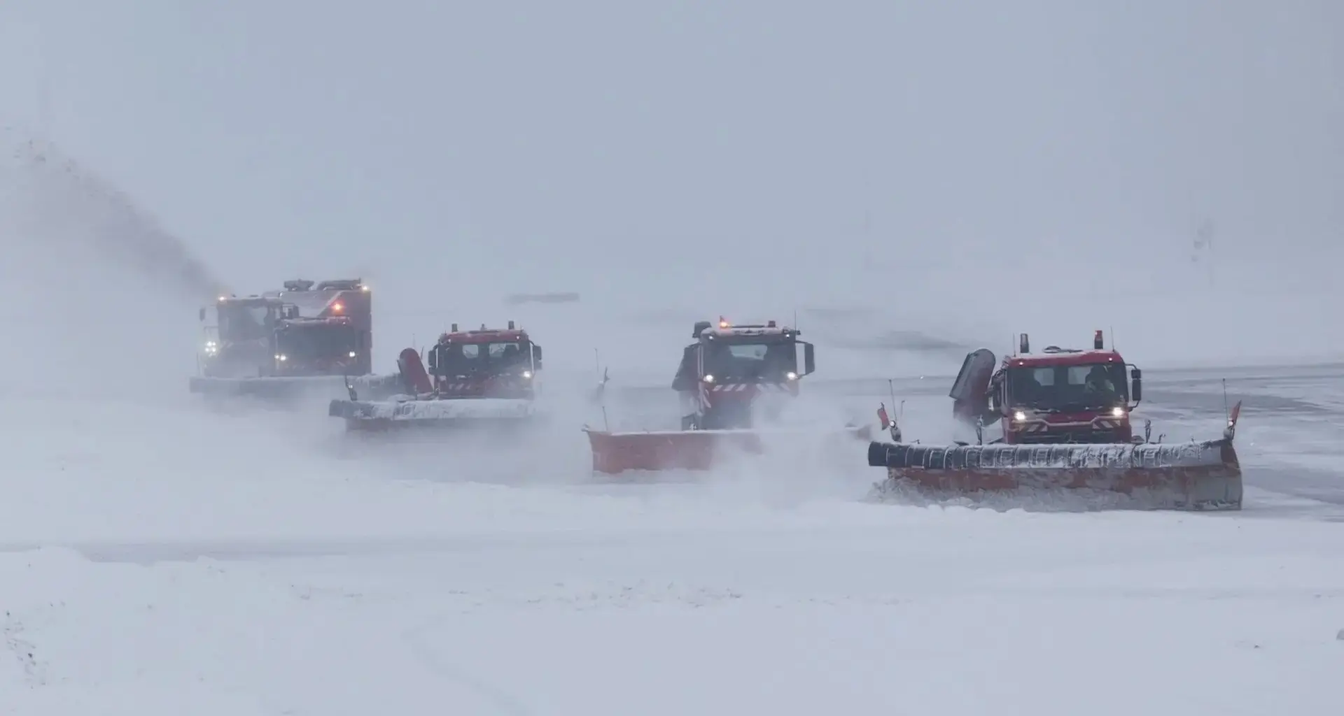 Liveticker: Schnee in Hamburg - Flugstreichungen und S-Bahn-Einschränkungen