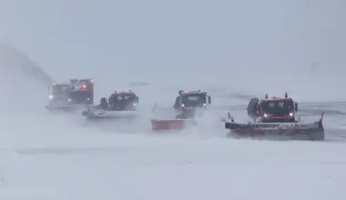 Liveticker: Schnee in Hamburg - Flugstreichungen und S-Bahn-Einschränkungen
