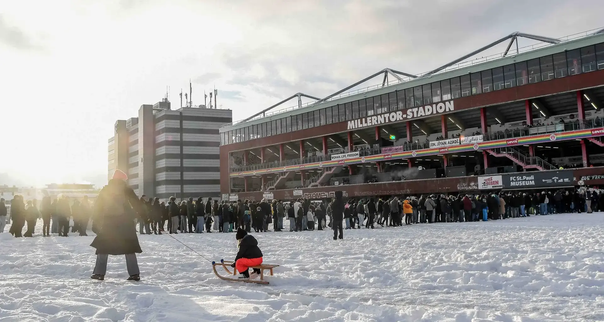 Schneechaos: St. Paulis Heimspiel gegen Leipzig gefährdet