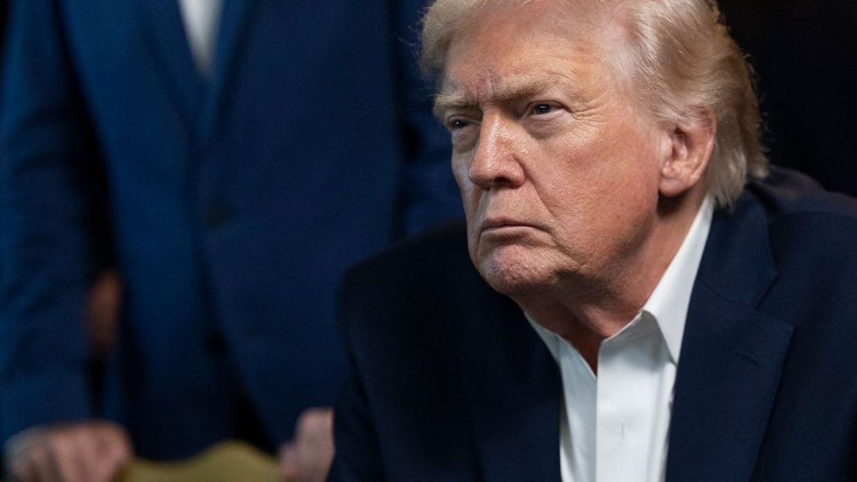 Donald Trump ließ den Iran, Nigeria und Venezuela bombardieren – nun nimmt er Kuba und Grönland ins Visier. Donald Trump ließ den Iran, Nigeria und Venezuela bombardieren – nun nimmt er Kuba und Grönland ins Visier.