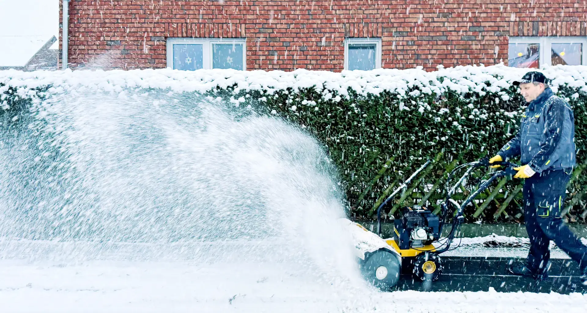 Glätte und Schnee: Das müssen Hausbesitzer zur Räumpflicht wissen