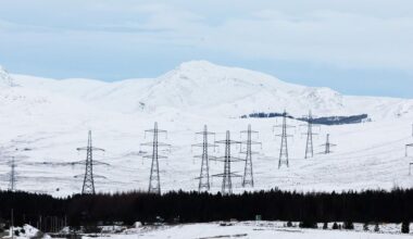 Massive Stromausfälle in Großbritannien und Frankreich nach Wintersturm