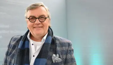 Hape Kerkeling bekommt den Ehrenpreis des Bayerischen Buchpreises verliehen. (Archivbild)