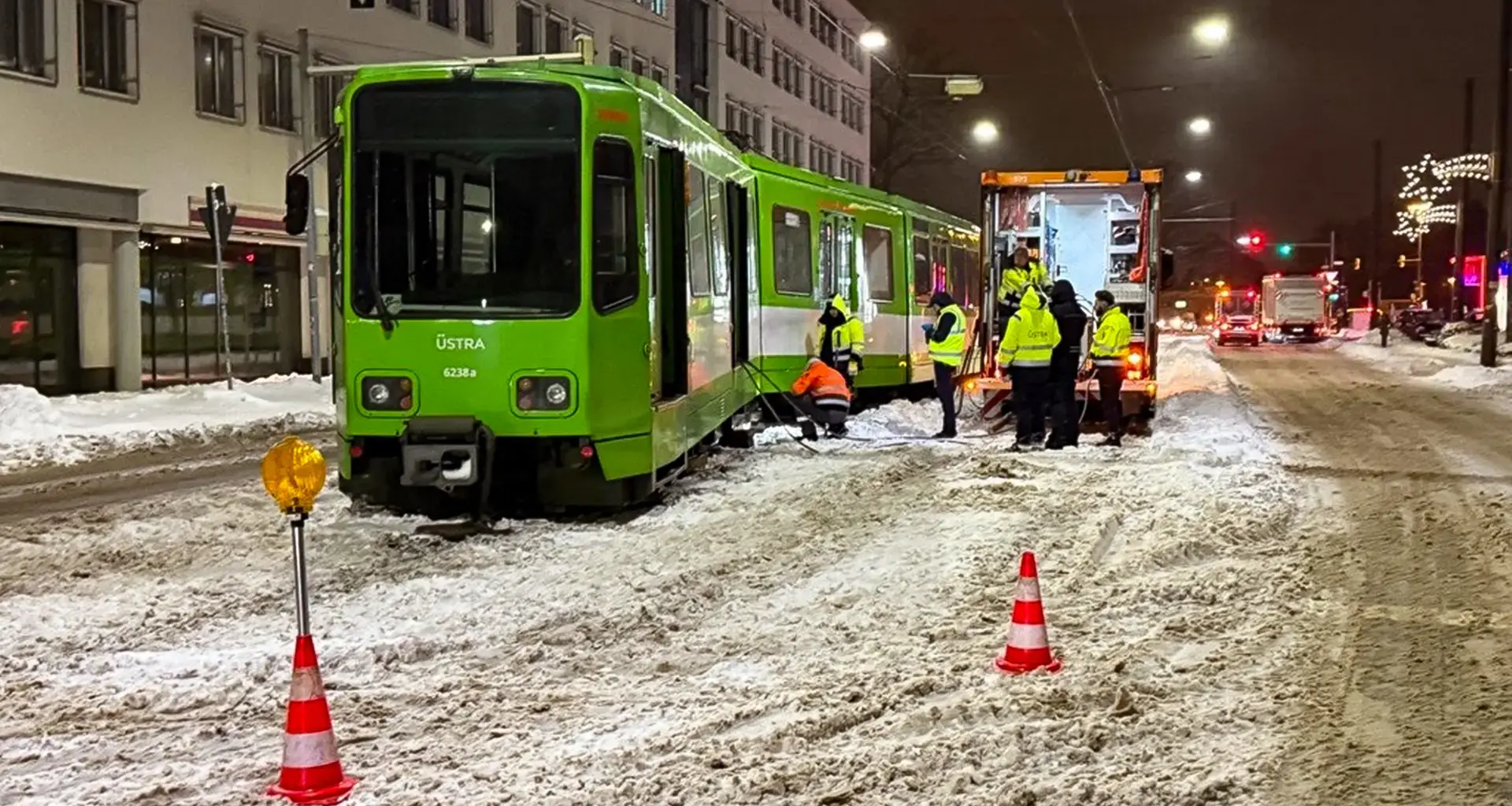 Liveticker zum Sturm: "Elli" bringt Niedersachsen Glatteis und Schneesturm