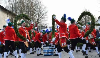 Medizinischer Notfall bei Schäfflertanz in Ismaning